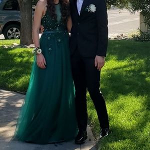 Gorgeous emerald embroidered tule prom dress